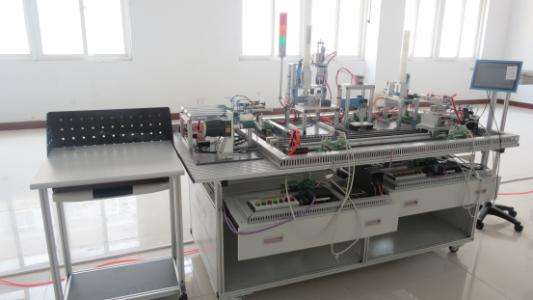 機電的未來發展模式是怎么樣的？煙臺機電學校正在講解